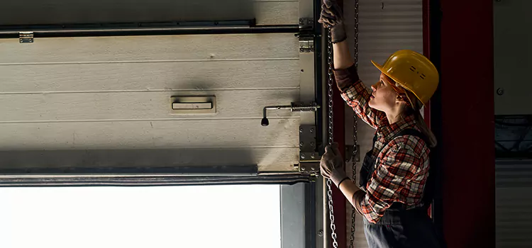 Addressing Common Garage Door Stoppage Issues in St. Louis Park, MN